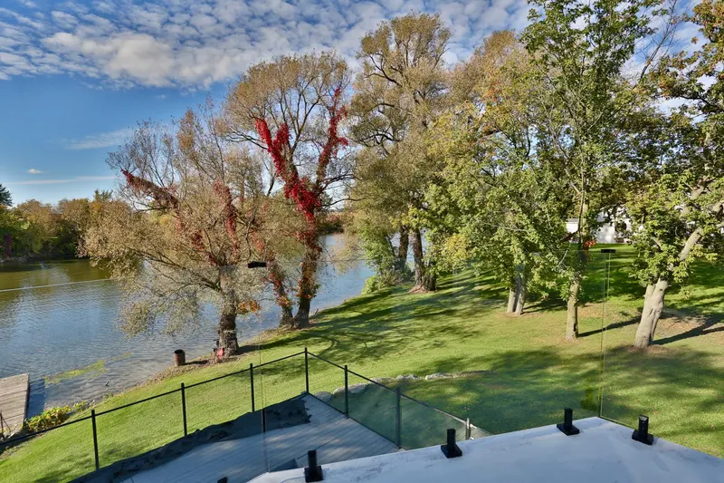 92, Bas-de-la-Rivière — photo 44