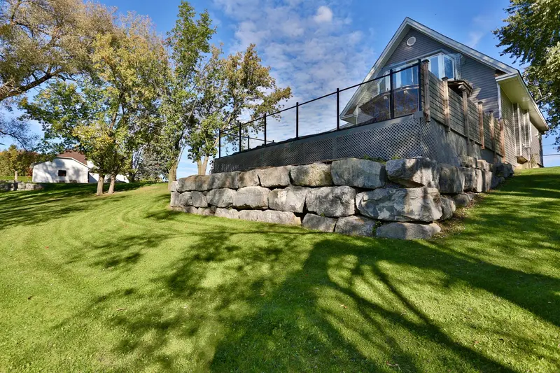 92, Bas-de-la-Rivière — photo 51