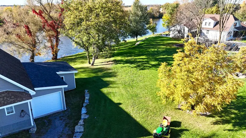 92, Bas-de-la-Rivière — photo 62