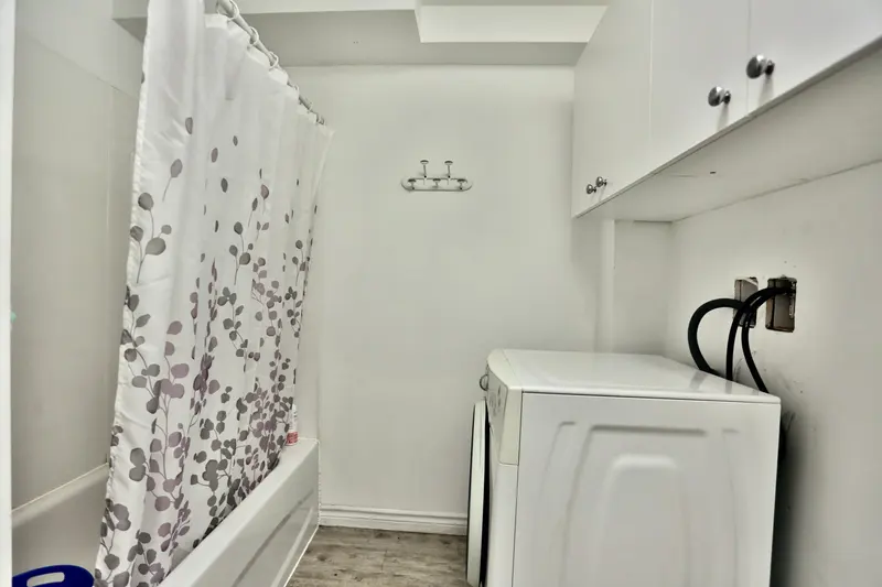 490, Hôtel-Dieu, app. 2 — photo 10