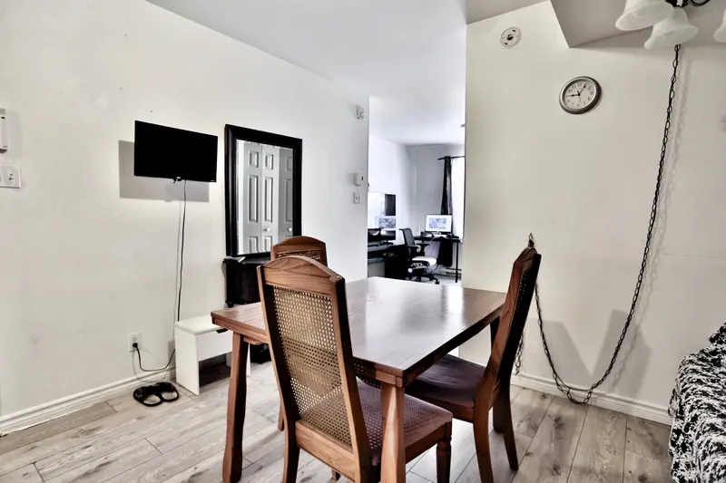490, Hôtel-Dieu, app. 2 — photo 6