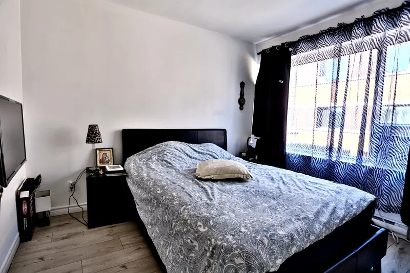 490, Hôtel-Dieu, app. 2 — photo 9