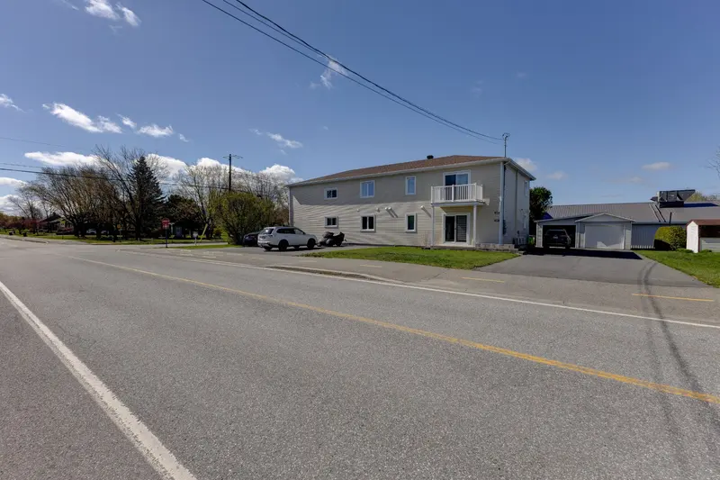141-147, Ste-Cécile — photo 32
