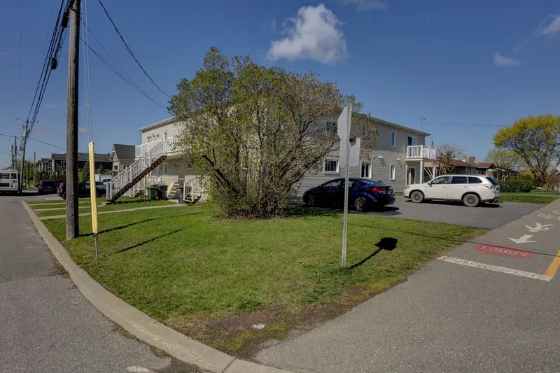 141-147, Ste-Cécile — photo 35